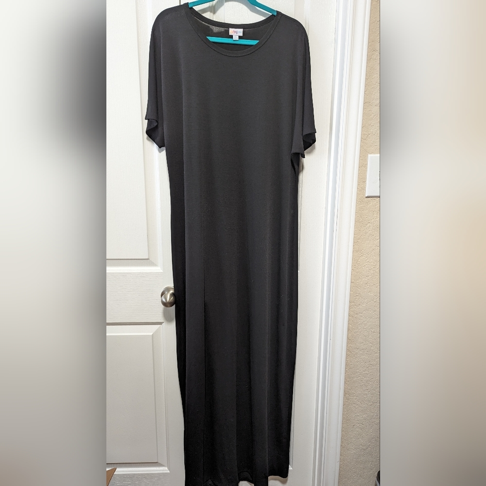 Black maxi dress